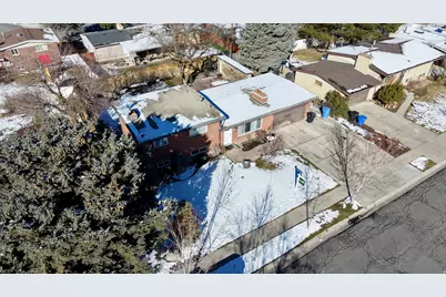 6784 S 1530 E, Cottonwood Heights, UT 84121 - Photo 45