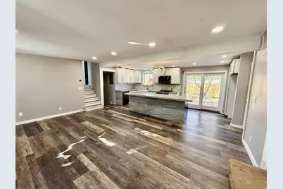 6784 S 1530 E, Cottonwood Heights, UT 84121 - Photo 9