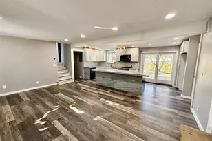 6784 S 1530 E, Cottonwood Heights, UT 84121 - Photo 9