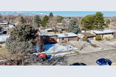 6784 S 1530 E, Cottonwood Heights, UT 84121 - Photo 49