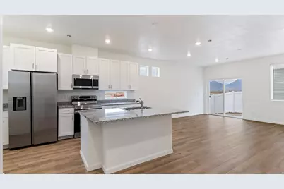 295 E Kanab Creek Dr, Saratoga Springs, UT 84045 - Photo 5