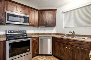 8278 S Resaca Dr, Sandy, UT 84070 - Photo 3