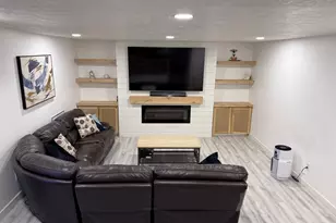 8519 S 6430 W, West Jordan, UT 84081 - Photo 7