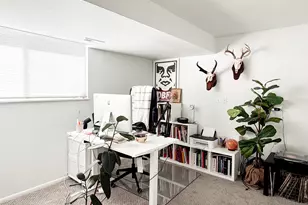 375 E 10560 S, Sandy, UT 84070 - Photo 9