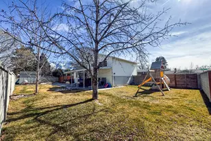375 E 10560 S, Sandy, UT 84070 - Photo 15