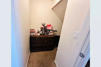 264 E Rockingham Ct S, Salt Lake City, UT 84115 - Photo 7