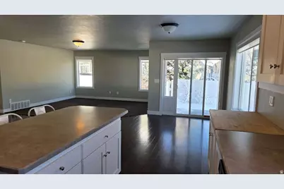 873 E 675 N, Wellsville, UT 84339 - Photo 11