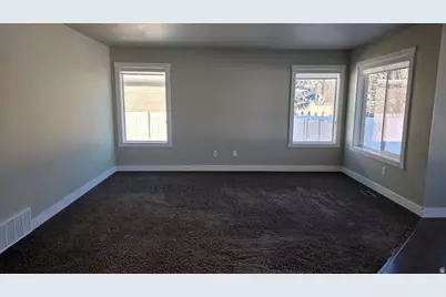 873 E 675 N, Wellsville, UT 84339 - Photo 5