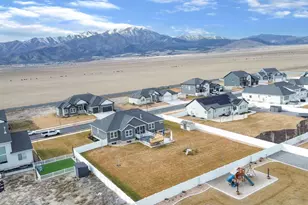 4868 N Canaan Peak Dr, Eagle Mountain, UT 84005 - Photo 3