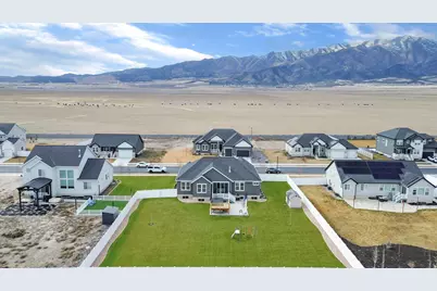 4868 N Canaan Peak Dr, Eagle Mountain, UT 84005 - Photo 5