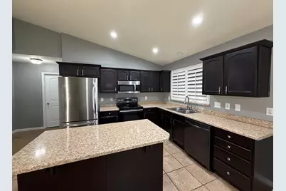 6092 W Haven Ridge Way, West Valley, UT 84128 - Photo 3