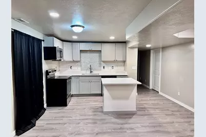 827 N 200 W, Tooele, UT 84074 - Photo 11