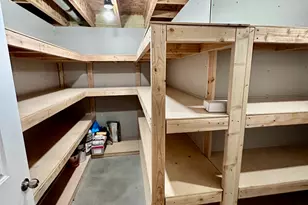 827 N 200 W, Tooele, UT 84074 - Photo 21