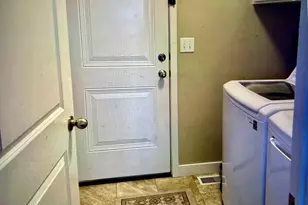 827 N 200 W, Tooele, UT 84074 - Photo 9