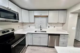 827 N 200 W, Tooele, UT 84074 - Photo 15