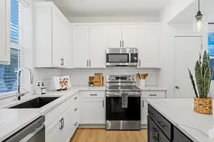 301 W Azure Sky Ln N, Salt Lake City, UT 84103 - Photo 3