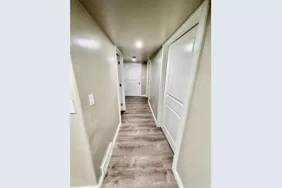 827 N 200 W, Tooele, UT 84074 - Photo 25