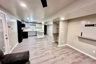 827 N 200 W, Tooele, UT 84074 - Photo 15