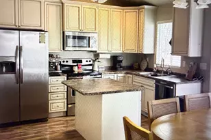 827 N 200 W, Tooele, UT 84074 - Photo 3