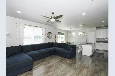 957 W McKenna Rd S, Bluffdale, UT 84065 - Photo 15