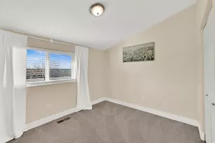 1171 N 725 W, Centerville, UT 84014 - Photo 27