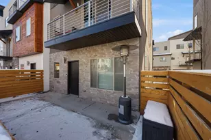 498 W 2200 N, Layton, UT 84041 - Photo 5