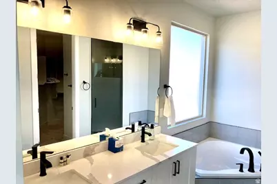 3260 S Retreat Dr, Hurricane, UT 84737 - Photo 9