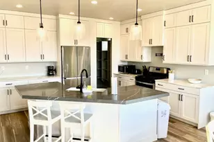 3260 S Retreat Dr, Hurricane, UT 84737 - Photo 3