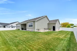 701 S Crooket Post Way W, Saratoga Springs, UT 84045 - Photo 31