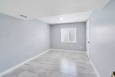 701 S Crooket Post Way W, Saratoga Springs, UT 84045 - Photo 27