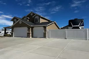13691 S 3160 W, Riverton, UT 84065 - Photo 5