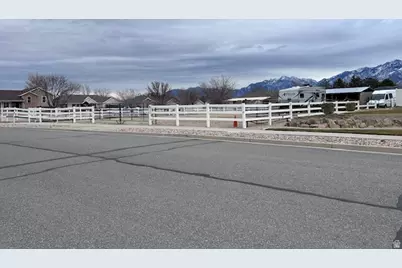 13691 S 3160 W, Riverton, UT 84065 - Photo 31