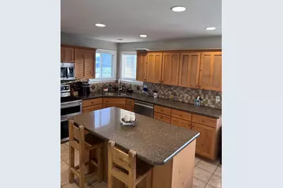 13691 S 3160 W, Riverton, UT 84065 - Photo 47