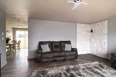 655 W 400 S, Tremonton, UT 84337 - Photo 9