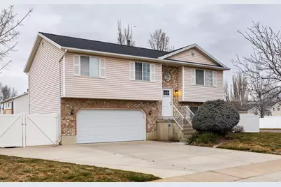 832 W 1520 N, Clinton, UT 84015 - Photo 1