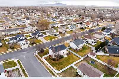 832 W 1520 N, Clinton, UT 84015 - Photo 37