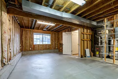 832 W 1520 N, Clinton, UT 84015 - Photo 29