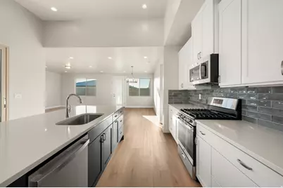 1566 N Ascent St, Washington, UT 84780 - Photo 5