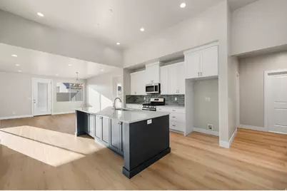 1566 N Ascent St, Washington, UT 84780 - Photo 3