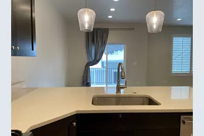 951 W Shadow Brook Ln N, Lehi, UT 84043 - Photo 9