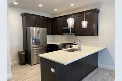 951 W Shadow Brook Ln N, Lehi, UT 84043 - Photo 3