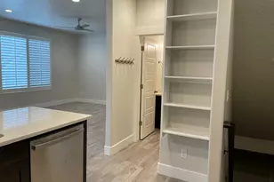 951 W Shadow Brook Ln N, Lehi, UT 84043 - Photo 5