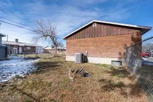 1092 E Platinum Way, Sandy, UT 84094 - Photo 23