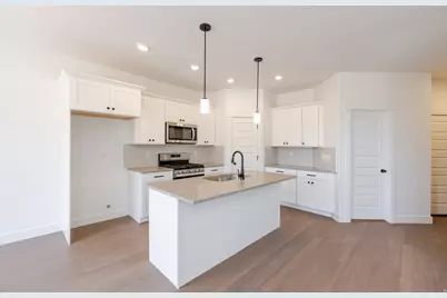 5260 S Acacia Dr #802, Mapleton, UT 84664 - Photo 5