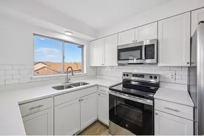 3020 W Rosa Vista Dr, Taylorsville, UT 84129 - Photo 17