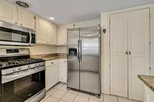 1740 E 4900 S, Holladay, UT 84117 - Photo 7