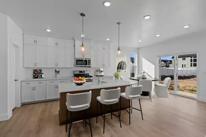 263 E 690 N, Providence, UT 84332 - Photo 5