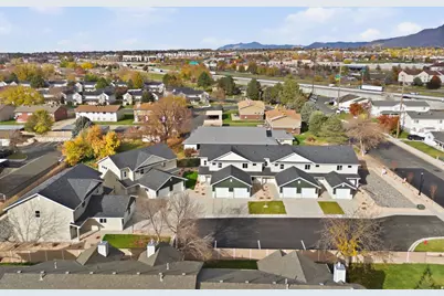 1621 N Angel St W, Layton, UT 84041 - Photo 31