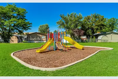 276 E Hidden View Dr #98, Sandy, UT 84070 - Photo 43