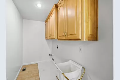 1215 S Stewart St, Salt Lake City, UT 84104 - Photo 19